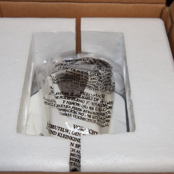 NEW Pampered Chef Ice Cream Maker - Picture 2 of 3